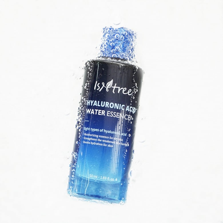 Rutina de îngrijire a tenului toamna Lady in Black Water Essence Hyaluronic Acid, Isntree - 50 ml