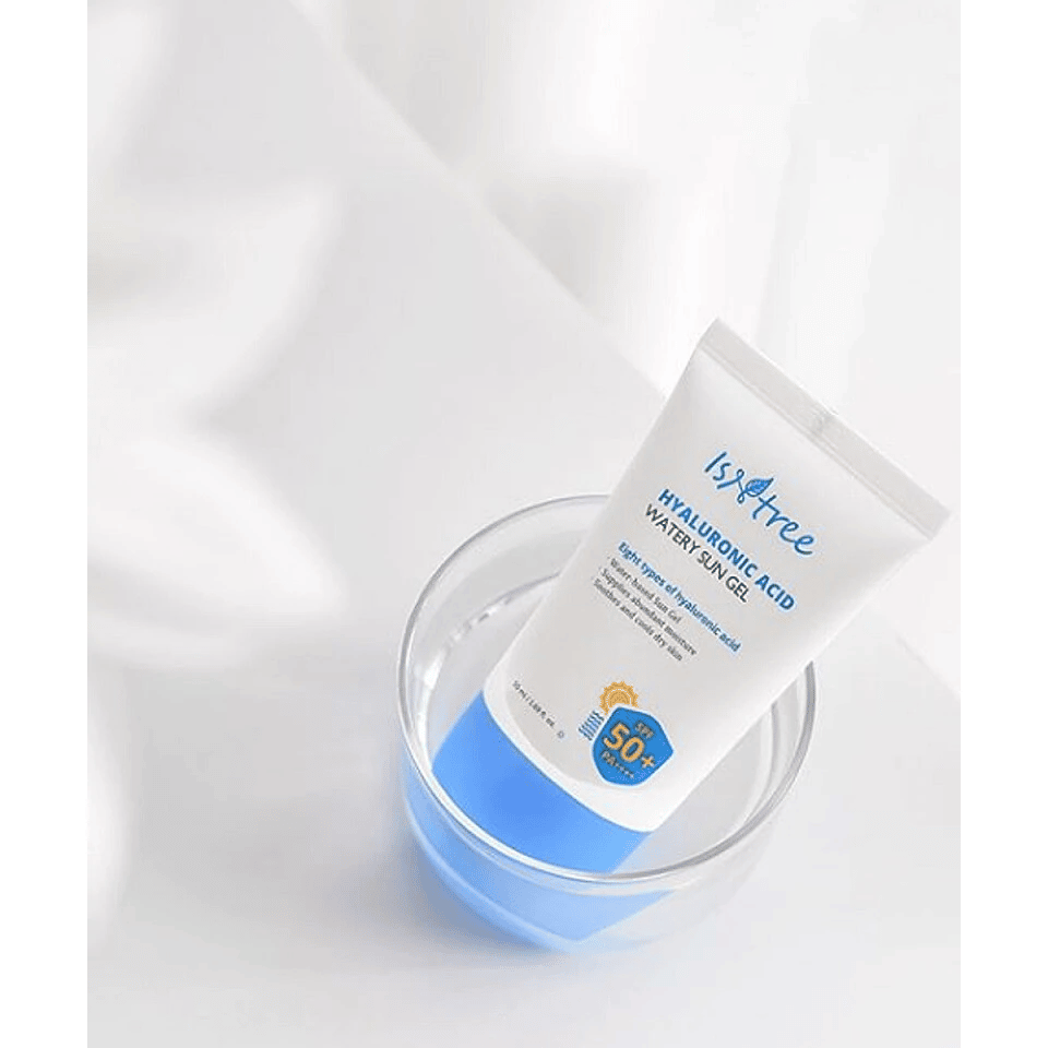 Top SPF care nu ustură ochii Lady in Black 7. Hyaluronic Acid Watery Sun Gel Isntree SPF50
