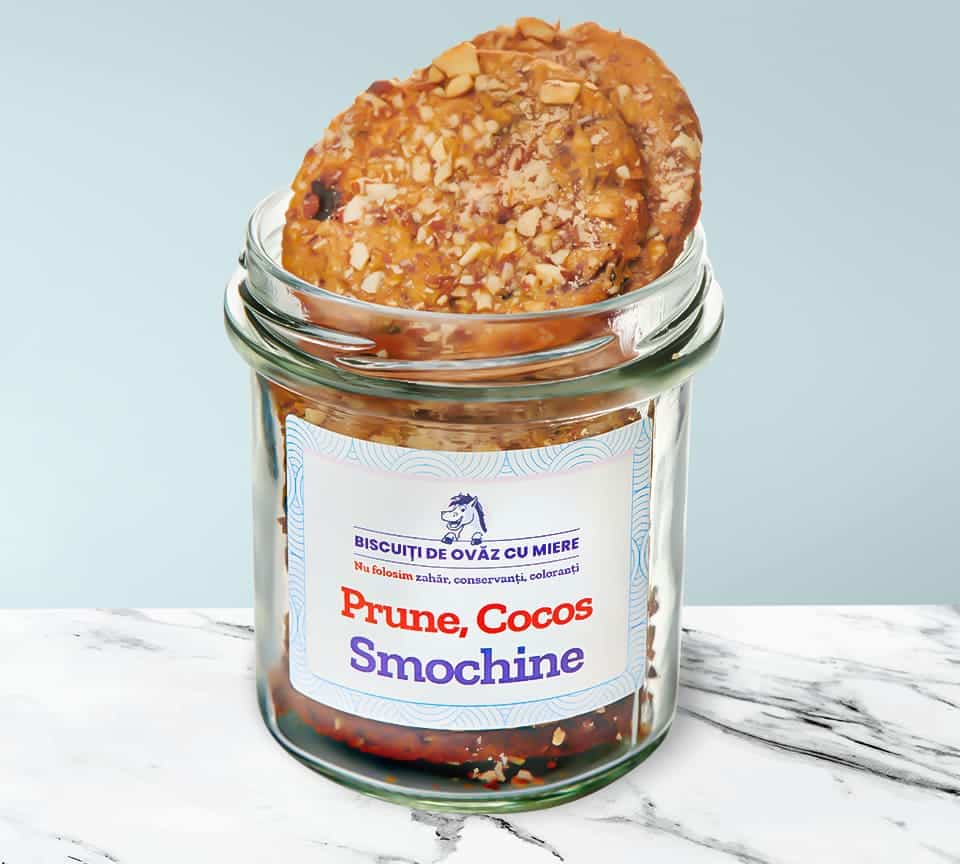 Mâncare sănătoasă de la Ohvăz.ro Lady in Black biscuiti de ovaz cu prune smochine cocos de post