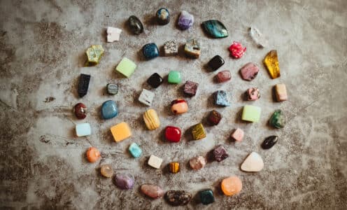 Cum să folosești cristalele în Feng Shui