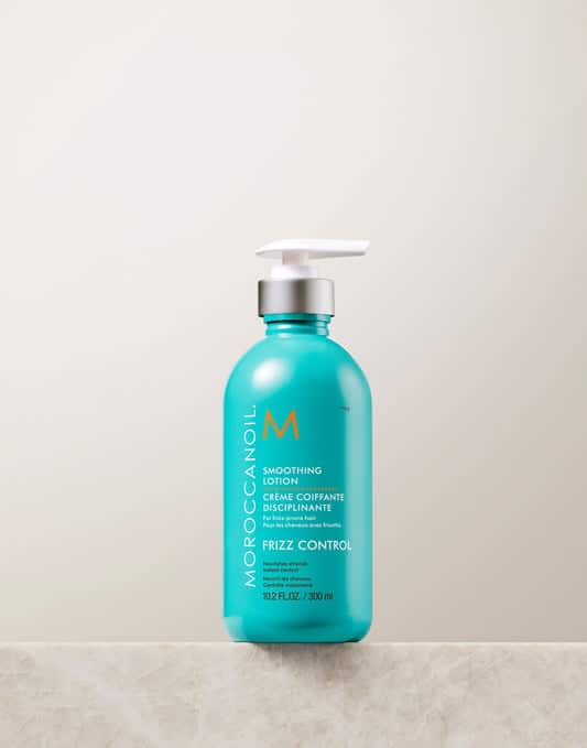 Îngrijirea părului în anotimpul rece Lady in Black LOTIUNE MOROCCANOIL 1